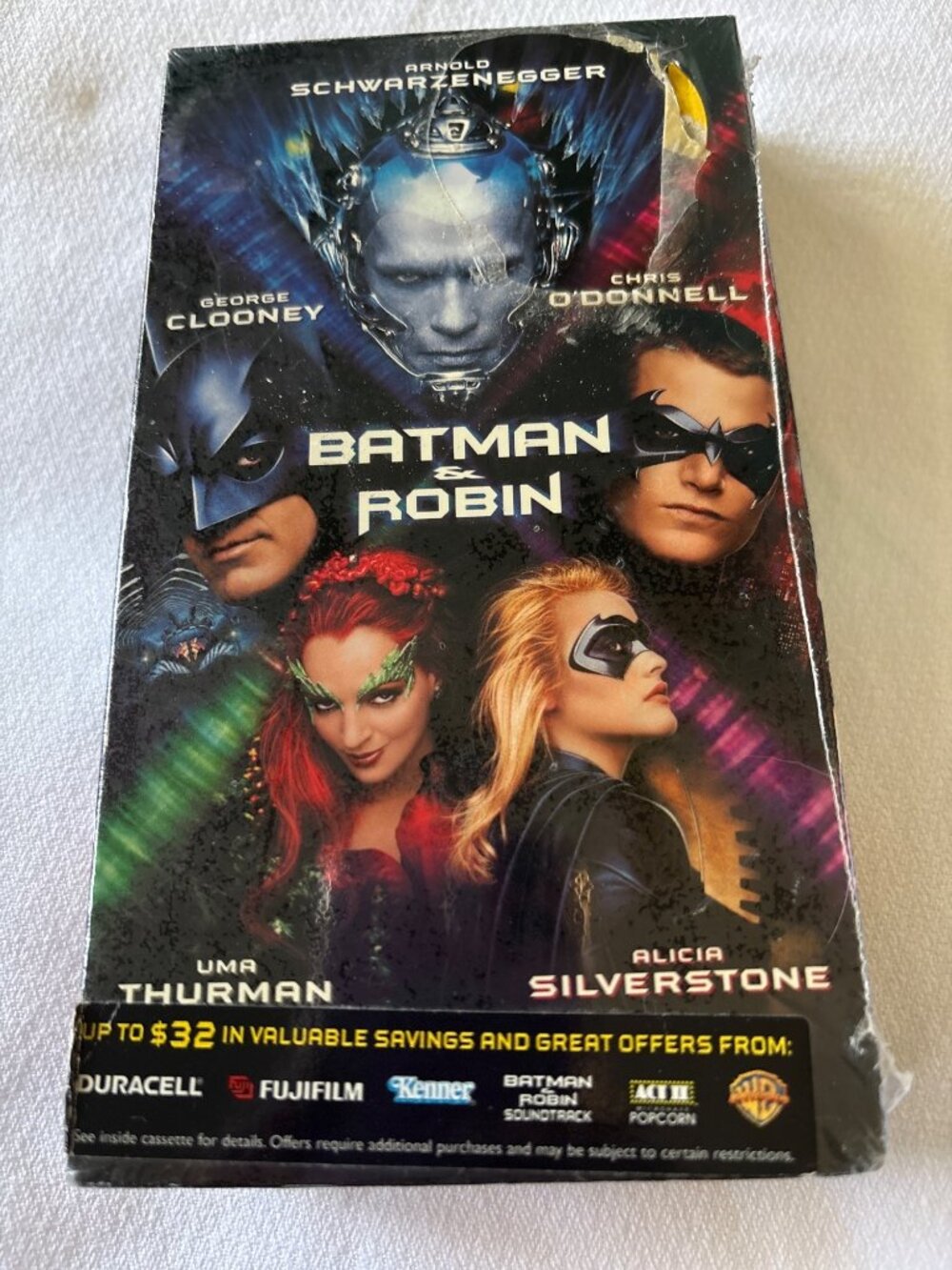 Batman & Robin 1997 VHS Featuring Clooney Schwarzenegger Thurman & Silverstone W